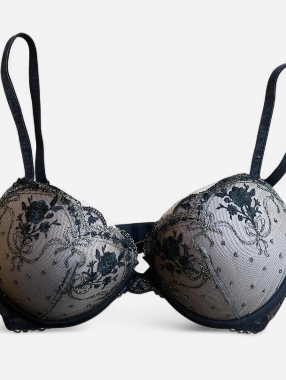 Victoria's Secret Gorgeous Black Lace Push Up Bra